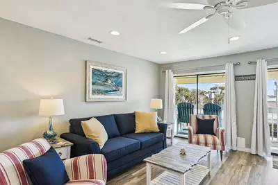 Image de Spc 3202 is a Gorgeous remodeled 2 Br with Free Beach service for 2