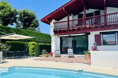 Image de Superbe Villa classée 5* avec piscine, près de la mer.