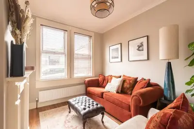 Image de Pass the Keys | Welcoming terrace with free street parking