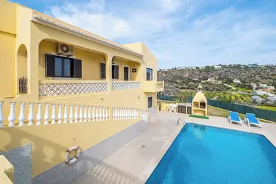 Image de Villa Pinheiro - Marina View with Poolside Relaxation