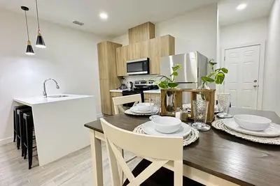 Image de New Mcallen Apartament