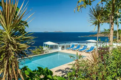 Image de Sea Turtle Oceanfront Villa with Pool & Hot Tub! Usvi