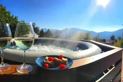 Image de ✨Appartement & Jacuzzi dans l’Esterel proche Mer✨