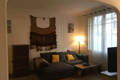 Image de Grand appartement haussmannien proche de la tour  Eiffel et du bois de Boulogne