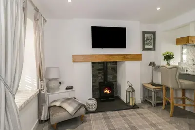 9 Chapel Street, pet friendly, luxury holiday cottage in Conwy