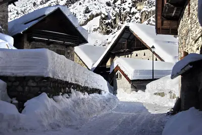 Image de maison carail typique du pays