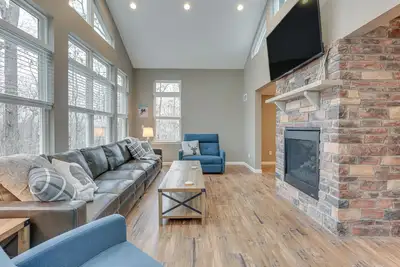 Image de Hike, Swim & Ski: Home w/ Deck in Lackawaxen