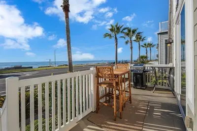 Image de A Beachfront Fairytale in Carlsbad
