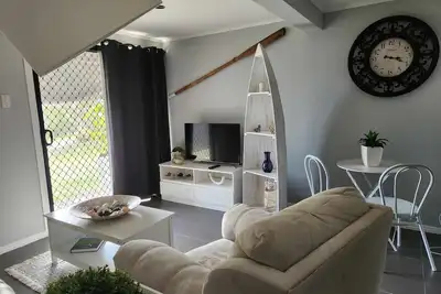 Comfortable Cottage on K'gari's (previously known as Fraser Island)  doorstep