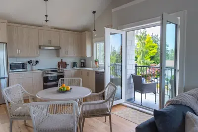 Image de Seabreeze Haus Lantzville (Entire Guest-Suite)