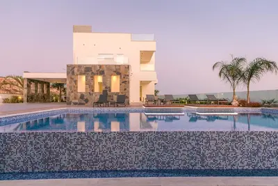 Image de Sea Pearl Beachfront Villas