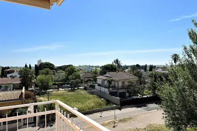 Image de Apto. TEmpordà 3c - Piscina comunitaria, Wifi, terraza de 20m2 con fantásticas vistas.