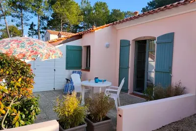 Image de Maison familiale avec terrasse près de la plage