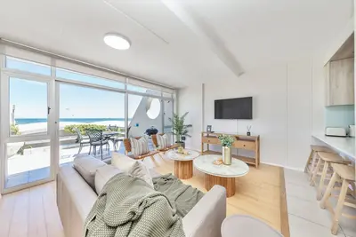 Image de Dolphin Beach Cg12, Blouberg by Hmh