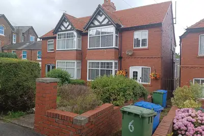 Image de 7 Cromwell Gardens - 2 Bed House