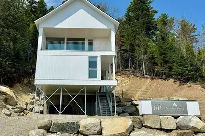 Image de On The Rocks, Ski in Spa, Babyfoot, vue magnifique