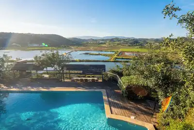 Image de Villa com Piscina e Vista rio Situada no Algarve, em Silves