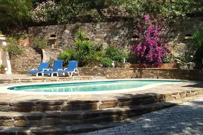 Image de Villa provençale à 10 min à pied de la plage avec 2 chambres climatisées.