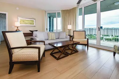 Image de Panoramic Views from the 10th Floor at The Palms of Destin! 🌴