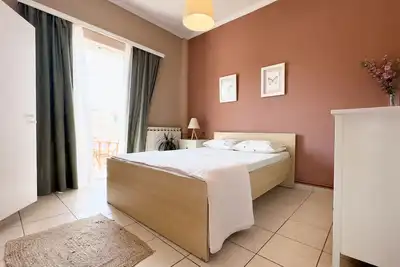 Image de Spacious & Bright flat with balcony