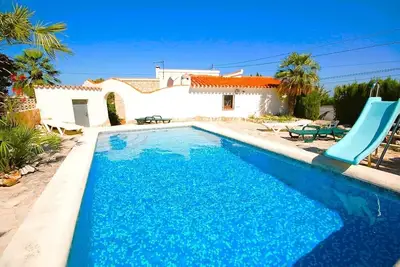 Image de Saona Villas (As Charl) : villa 8 personnes, piscine privée, climatisation