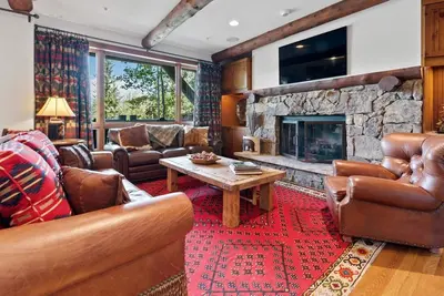 Image de Ski-in/out With Amazing Views | Chalet Ursa