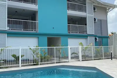 Image de Appartement au 1er étage, vue dégagée à 200m de la plage, piscine partagée