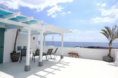 Image de Rooftop Dreamhouse - 3br with Seaviews