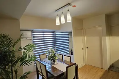 Image de Centrally located, accesible, modern