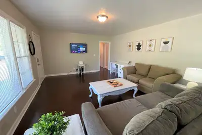 Image de Stay @ The Orchid - Remodeled & 13 Minutes to Dt