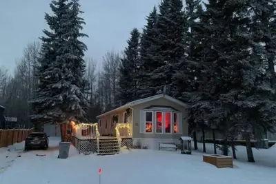 Image de 4 Seasons Lakeview Cottage at Pigeon Lake