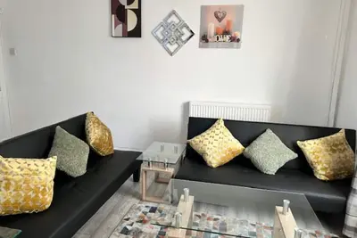 Image de Cozy Home-from-Home, Kings Norton Sleeps 7. With free off-street parking!