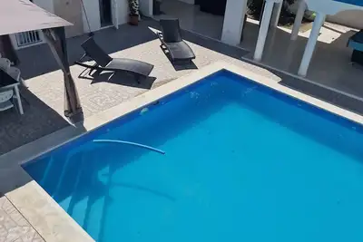 Image de Lujosa Villa MarĂa de 2, 034ft2 con piscina privada, 3 cocina, Bbq, Gacebo y más.