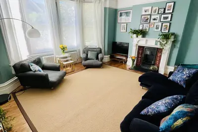 Image de Stunning family home, large garden and playroom