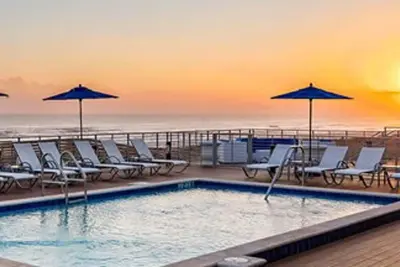 Image de Private Beach Home w/ included Golf Cart: Beach Club, Pools, Gym, Golf