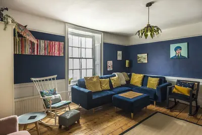 Image de The Old Post Office - Truly unique, quirky house
