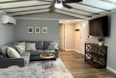 Image de Relaxing Cabin Near Raysville
