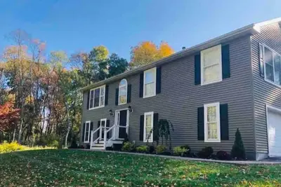 Image de Beautiful, Spacious, 5 Acre Hudson Valley Family Retreat