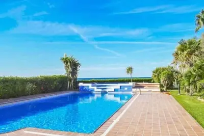 Beachside Luxury