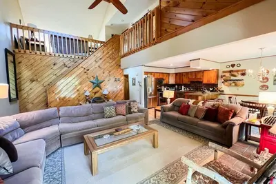 Image de Spacious North Conway Home | Home Theater + Games