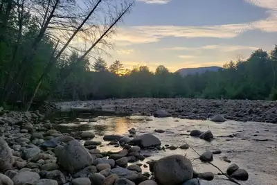 Image de Rocky River Escape | Bartlett| Relax on the River!