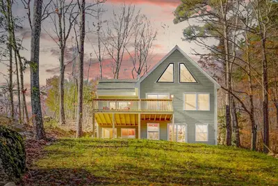 Image de The Perfect Mtn. Getaway Cabin | Brand New Build!