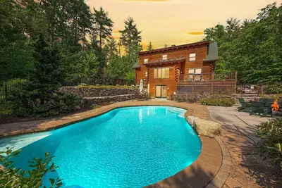 Image de The Blissful Mountain Getaway Cabin | Private Pool