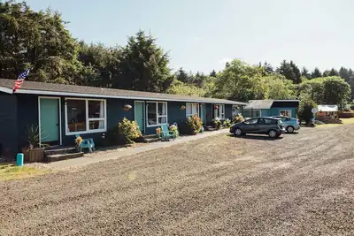 Image de Beachside Bungalow village