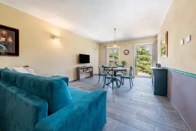 Image de Appartement 'Abaye 4 Merlot - Charm' avec piscine partagée, Wi-Fi et climatisation