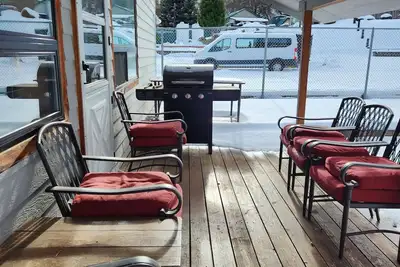 Image de Cozy little cabin in the heart of Hells Canyon, with boat parking.