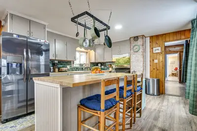 Image de Charming Wilton Vacation Rental w/ Fire Pit