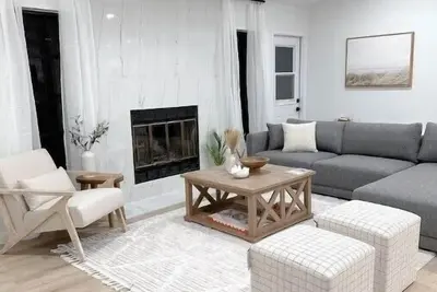 New! Perfect Vacation Home w/pool