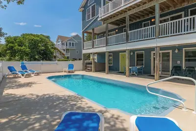 2072 Laughing Duck * 3 Min Walk to Beach