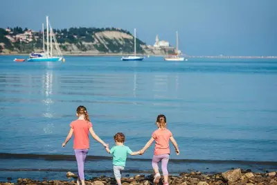 Image de Appartement avec climatisation, Wifi, piscine, Tv, terrasse, animaux admis, vue panoramique, parking